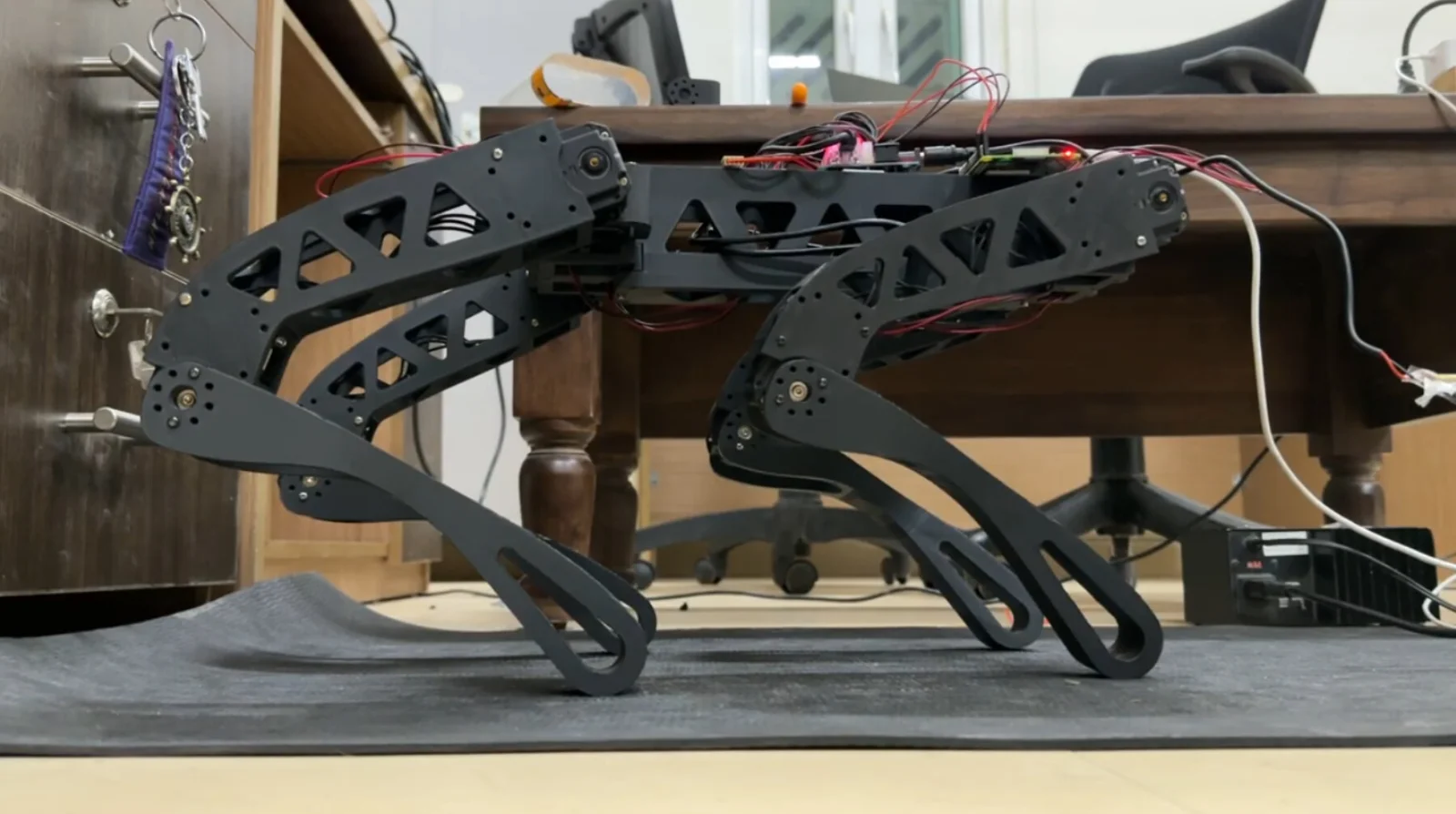 Rumi quadruped hardware prototype